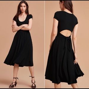 Aritzia Wilfred Oxymore midi dress size M